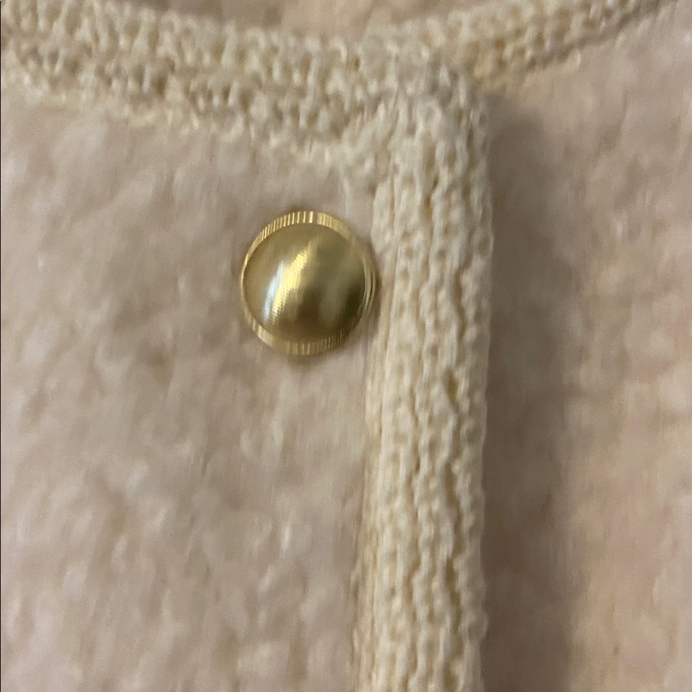 Future Collective Cozy Cream Jacket with Gold Buttons size 1X excellent cond - Picture 3 of 12